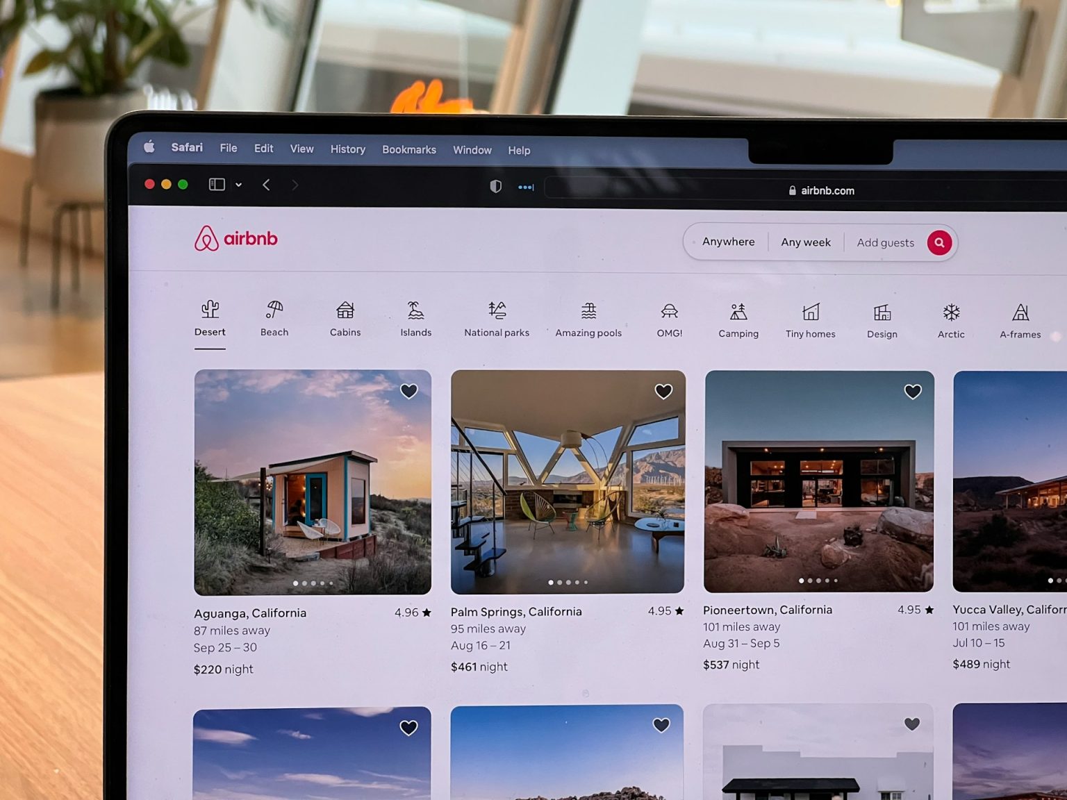 Airbnb Komisyon Oranları 2026: Villa İşletmeleri Gerçekte Ne Kadar Ödüyor ve Alternatifler Neler?